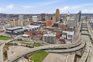 353 W 4th St, Cincinnati, OH 45202 - Photo 4