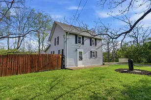 212 Kings Mills Rd, Mason, OH 45040 - Photo 2