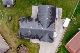 1033 Burchcliff Cir, West Carrollton, OH 45449 - Photo 36