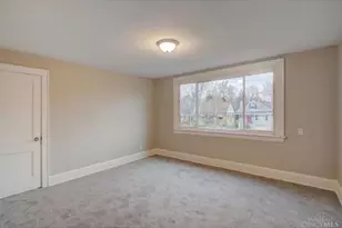 1217 Groesbeck Rd, Cincinnati, OH 45224 - Photo 16