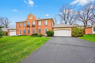 11133 Jardin Pl, Blue Ash, OH 45241 - Photo 2