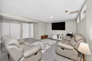 11133 Jardin Pl, Blue Ash, OH 45241 - Photo 34