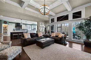 10741 Hampton Glen Ln, Hamilton Township, OH 45140 - Photo 8