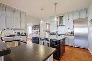 1075 Willow Ave, Glendale, OH 45246 - Photo 14