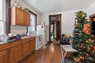 2327 Stratford Ave, Cincinnati, OH 45219 - Photo 10