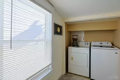 982 Hatch Street, Cincinnati, OH 45208 - Photo 24