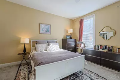 982 Hatch Street, Cincinnati, OH 45208 - Photo 16