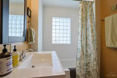 982 Hatch Street, Cincinnati, OH 45208 - Photo 18