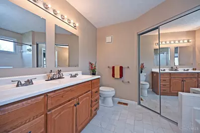 9671 Fox Run Drive, Deerfield Township, OH 45040 - Photo 34