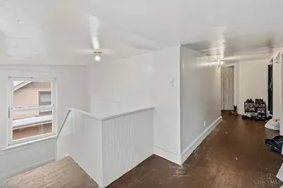 2308 W Clifton Avenue, Cincinnati, OH 45219 - Photo 10