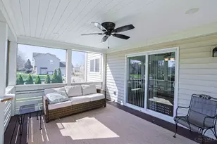 1117 Stableview Cir, Hamilton Township, OH 45039 - Photo 8