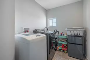 1512 Knightsbridge Ct, Carlisle, OH 45005 - Photo 24