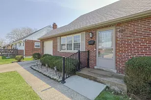 881 Sabino Ct, Springfield Township, OH 45321 - Photo 2