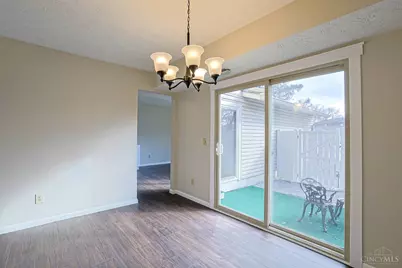 18 Oakwood Court, Springdale, OH 45246 - Photo 12