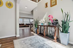 8156 Moonstone Dr, West Chester, OH 45241 - Photo 4