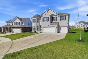 8156 Moonstone Dr, West Chester, OH 45241 - Photo 2