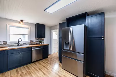 656 W Main Street, Blanchester, OH 45107 - Photo 12