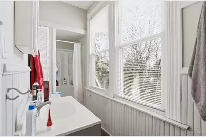 46 Graham Street, Cincinnati, OH 45219 - Photo 8