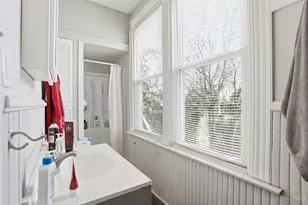 46 Graham St, Cincinnati, OH 45219 - Photo 8