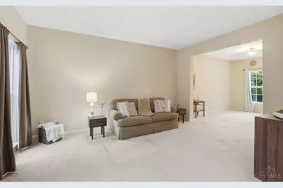 5766 Cedarview Court, Liberty Township, OH 45044 - Photo 10