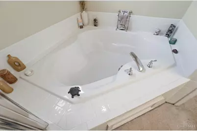5766 Cedarview Court, Liberty Township, OH 45044 - Photo 44
