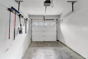 1748 Hilltree Dr, Anderson Township, OH 45255 - Photo 14