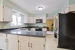 5462 Brigade Ct, Green Township, OH 45239 - Photo 16