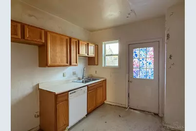 1608 Brewster Avenue, Cincinnati, OH 45207 - Photo 8