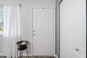 11639 Hanover Rd, Forest Park, OH 45240 - Photo 6