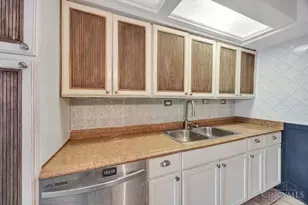 1833 Leona Dr, Green Township, OH 45238 - Photo 6