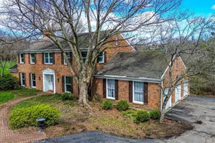 130 Heathwood Ln, Hamilton, OH 45013 - Photo 1