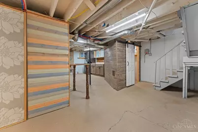 2888 Losantiville Avenue, Cincinnati, OH 45213 - Photo 24