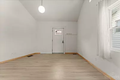 2888 Losantiville Avenue, Cincinnati, OH 45213 - Photo 8