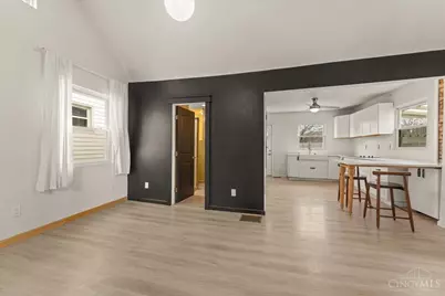 2888 Losantiville Avenue, Cincinnati, OH 45213 - Photo 6