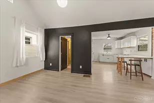 2888 Losantiville Ave, Cincinnati, OH 45213 - Photo 6