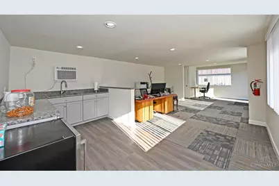 340 W Main Street, Batavia, OH 45103 - Photo 2