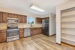 9301 Sunderland Way, West Chester, OH 45069 - Photo 12