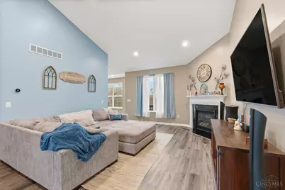 553 Marions Way, Pierce Township, OH 45255 - Photo 8