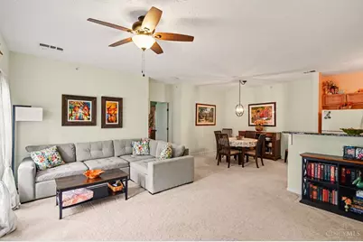 5401 Michelles Oak Court #E, Green Township, OH 45238 - Photo 6