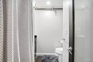 1202 Main St, Cincinnati, OH 45202 - Photo 26