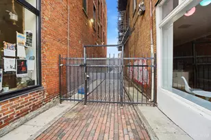 1202 Main St, Cincinnati, OH 45202 - Photo 4