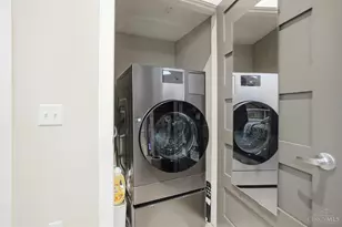 1202 Main St, Cincinnati, OH 45202 - Photo 34