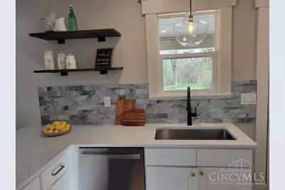 26 Chestnut Avenue, Wyoming, OH 45215 - Photo 12