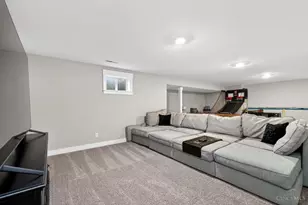 7425 Stoneham Cir, Clearcreek Twp., OH 45066 - Photo 24