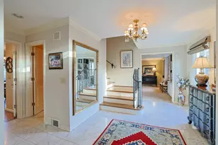 8115 N Clippinger Dr, Indian Hill, OH 45243 - Photo 4