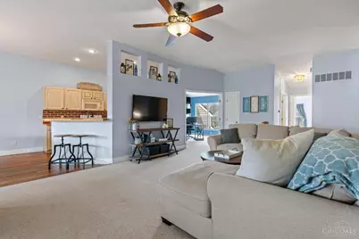 1122 Featherstone Court, Milford, OH 45150 - Photo 8