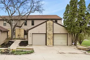 5196 Putters Cir, West Chester, OH 45069 - Photo 1