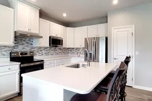 1583 Clearbrook Ln, Batavia Township, OH 45102 - Photo 6