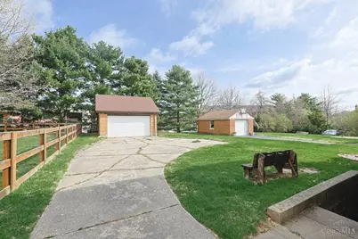 4228 Homelawn Avenue, Green Township, OH 45211 - Photo 32