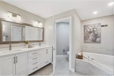 9101 Hoffman Farm Lane, Indian Hill, OH 45242 - Photo 32